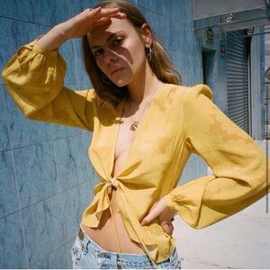 Realisation Par Yellow Stevie Top 🌻  Tie-Front Long Sleeve Blouse